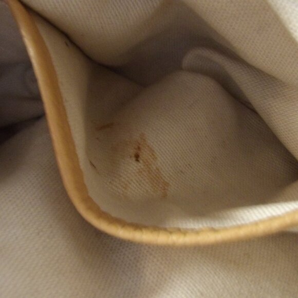 Vintage Micheal Micheal Kors Cream/Tan Pebbled Leather Smaller Tote Bag - Picture 13 of 13